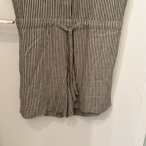 Eve Gravel Striped Romper - Picture 4 of 8